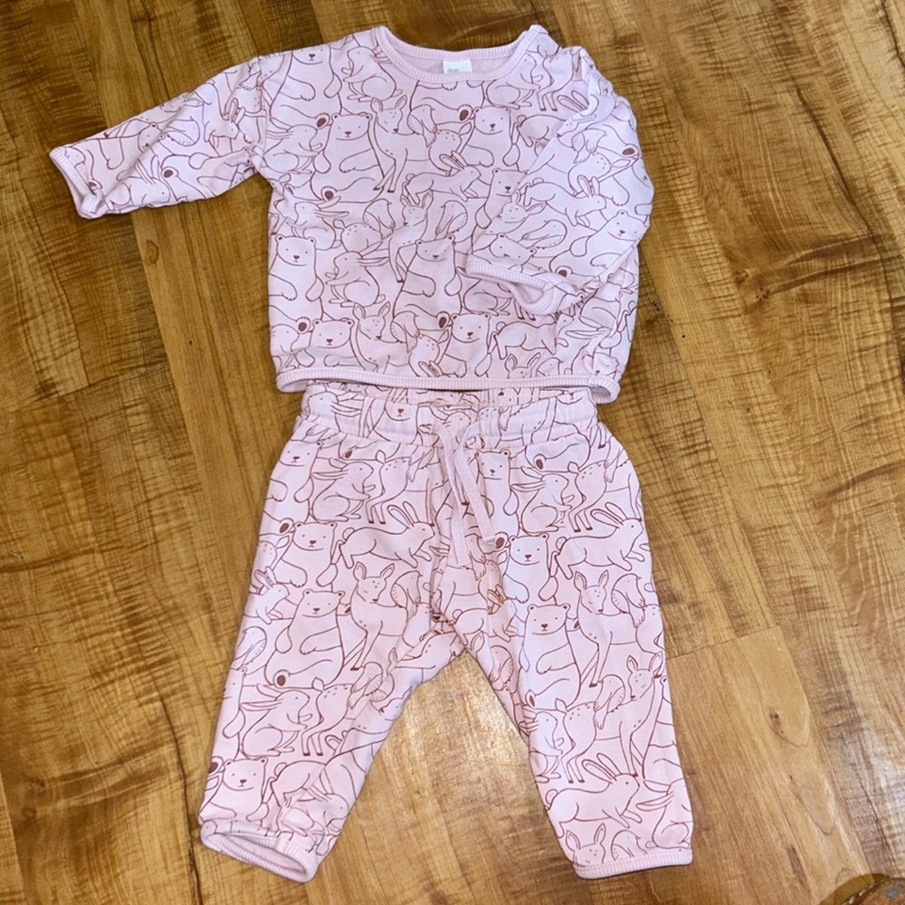 H&M Little Girls Pajama/Lounge Set